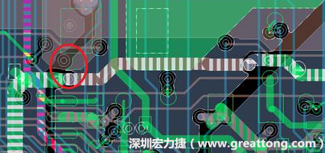 慢慢確認(rèn)CAF發(fā)生的位置后，可以配合Gerber查看PCB的結(jié)構(gòu)是否有通孔太近或是線路太近的問題。