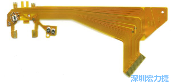 針對(duì)消費(fèi)性電子產(chǎn)品的外型設(shè)計(jì)，F(xiàn)PC可以做任意形狀的適應(yīng)性線路設(shè)計(jì)。
