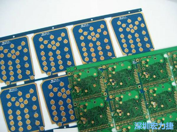 PBC與HDI等硬質(zhì)載板因應(yīng)不同構(gòu)型的結(jié)構(gòu)組裝需求，能做的彈性設(shè)計(jì)有限，必須搭配FPC軟板進(jìn)行整合設(shè)計(jì)。